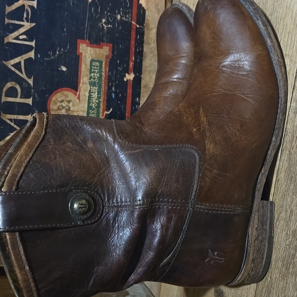 Frye Melissa Button Short Ankle Boots - Brown - Size 7.5